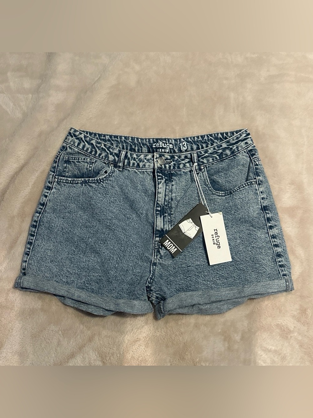 Refuge Light Blue Rolled-Hem Mom Denim Shorts NWT